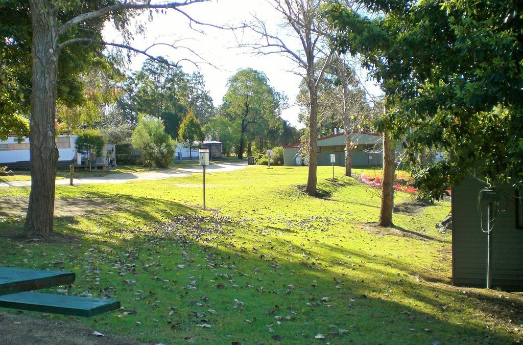 Mallacoota'S Shady Gully Caravan Park Bagian luar foto