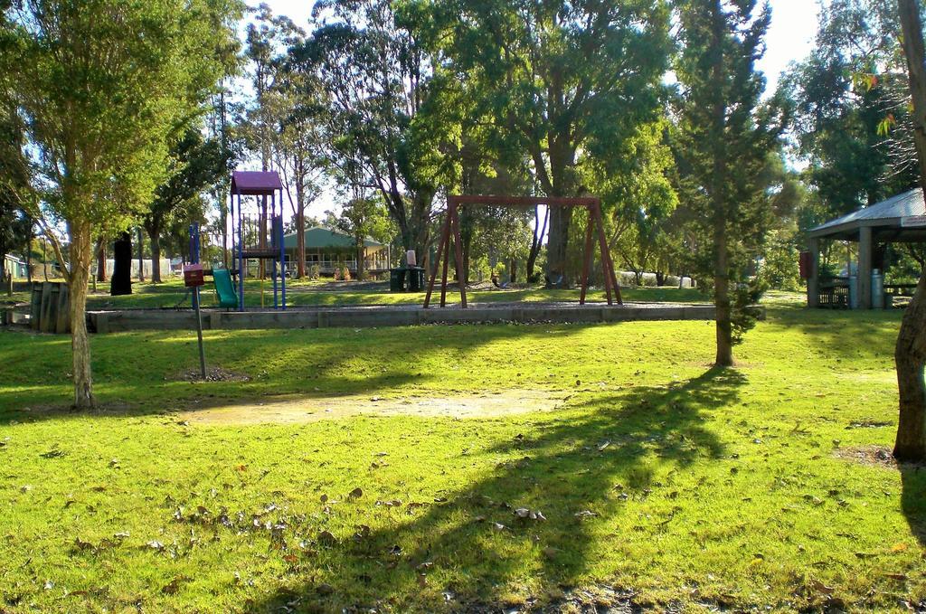 Mallacoota'S Shady Gully Caravan Park Bagian luar foto