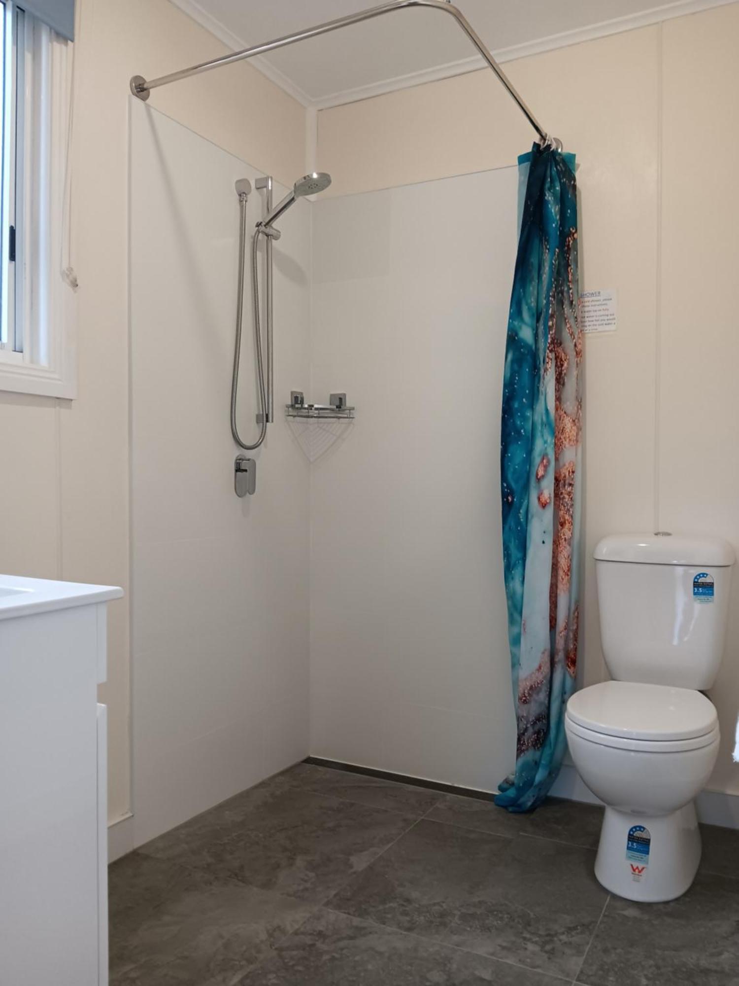 Mallacoota'S Shady Gully Caravan Park Bagian luar foto