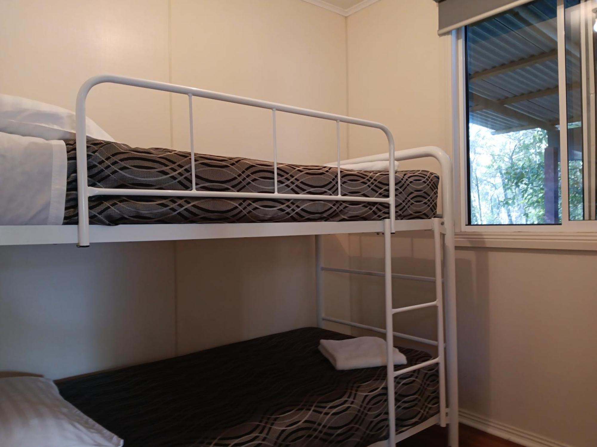 Mallacoota'S Shady Gully Caravan Park Bagian luar foto