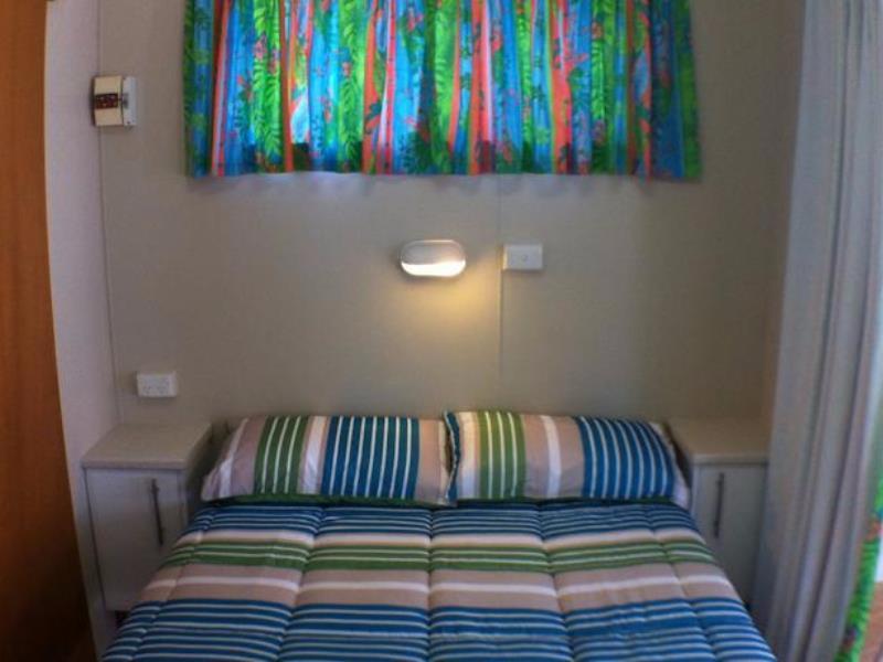 Mallacoota'S Shady Gully Caravan Park Bagian luar foto