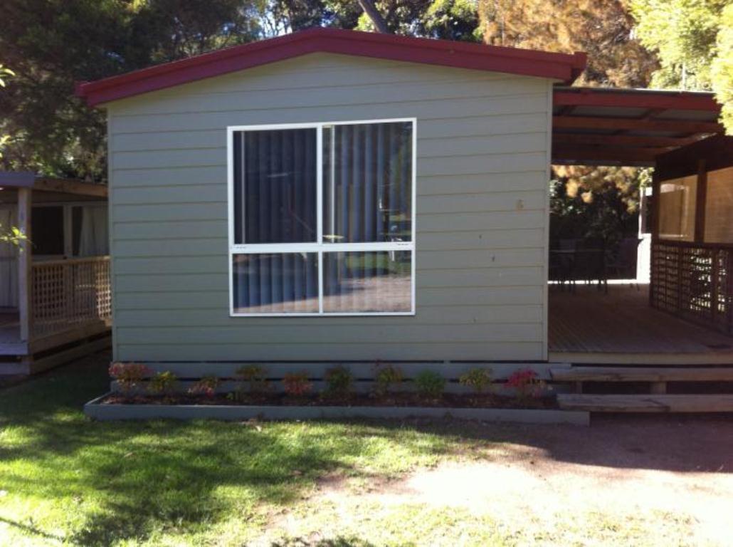 Mallacoota'S Shady Gully Caravan Park Bagian luar foto