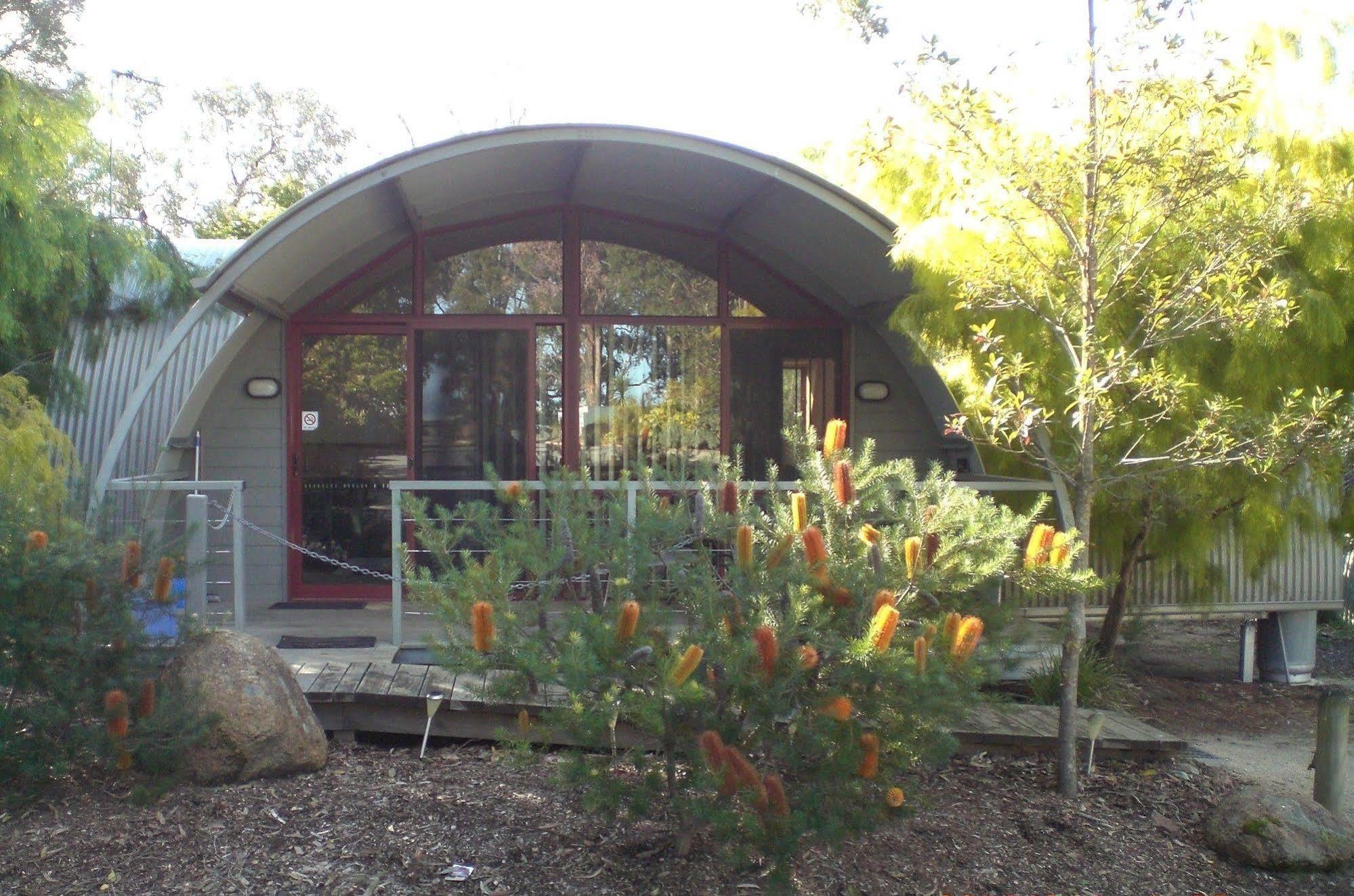 Mallacoota'S Shady Gully Caravan Park Bagian luar foto